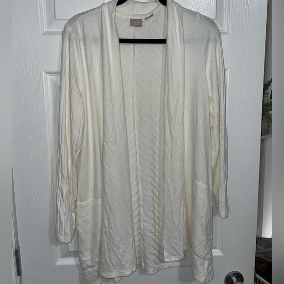 SOLD Chico’s Women’s Cardigan - Picture 1 of 2